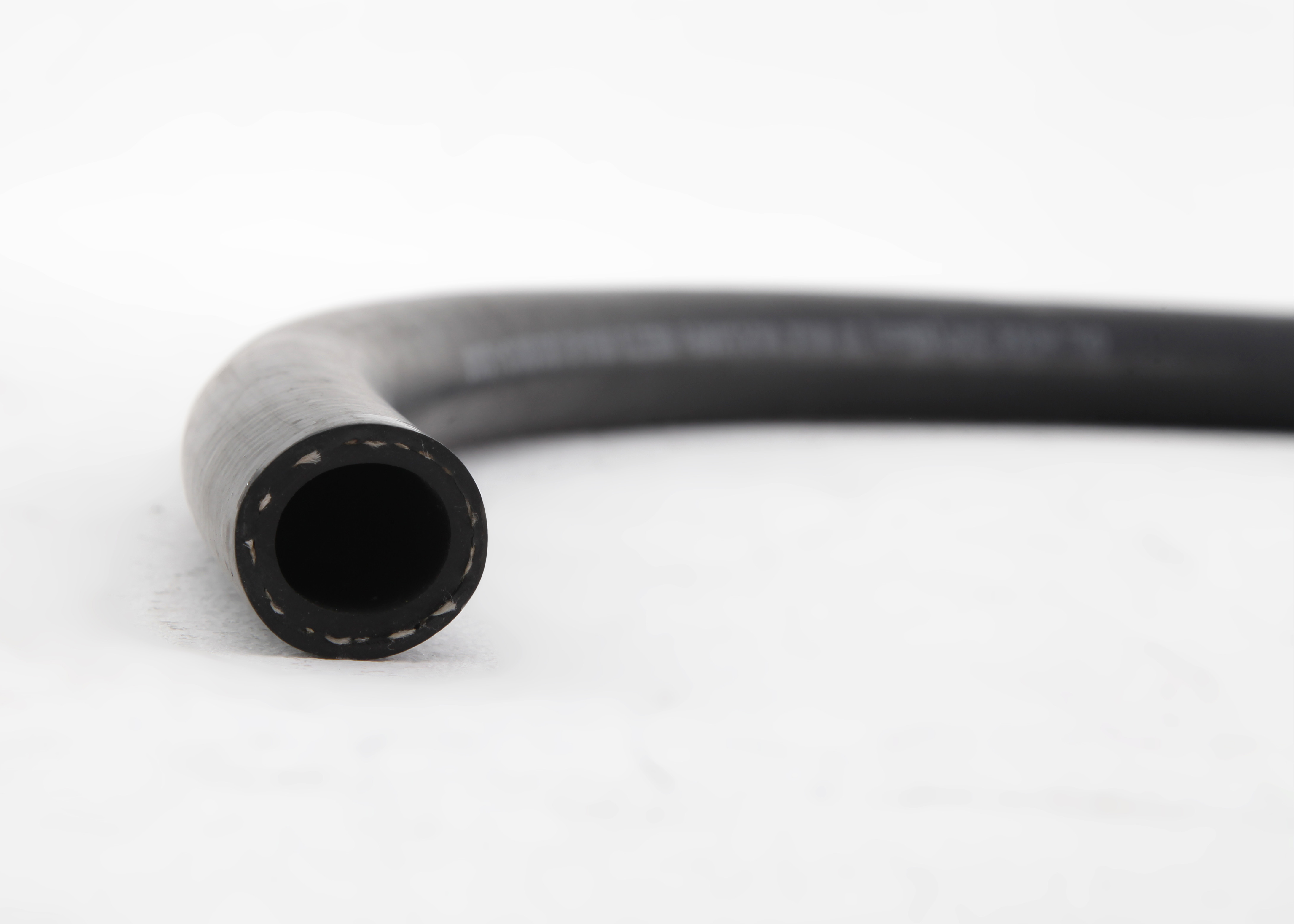 ID 1 / 2 Inch High Temperature Rubber Fuel Hose SAE J30R7 For