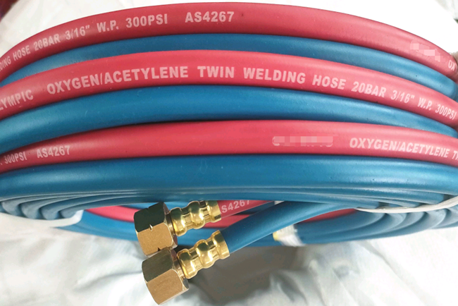 EPDM Rubber Oxy / Acet Twin Welding Hose With Fittings Red And Blue 2