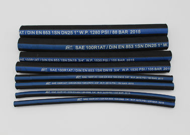 SAE J517 100 R1AT High Pressure Hydraulic Hose , 3/8&quot; Flexible Hydraulic Tube for Tractor Trolley