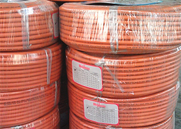 Smooth Surface NBR Material Lpg Gas Pipe With Fittings , Working Pressure 300 psi