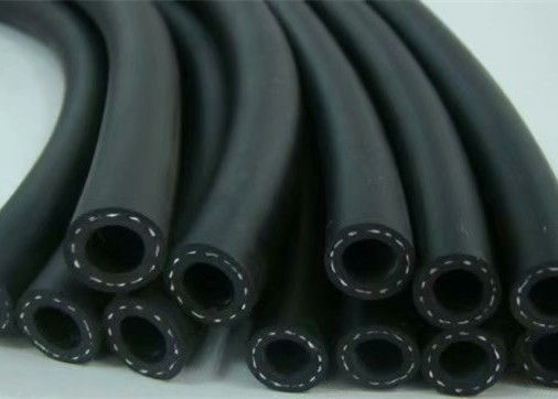 Durable Rubber Airline Hose , Rubber Air Hose With Abrasion And Oil Resistant Outer Cover