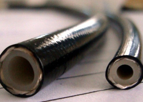 Black SAE 100 R8 3 / 8'' Hydraulic Hose Fiber Reinforcement  -40℃ To +100℃