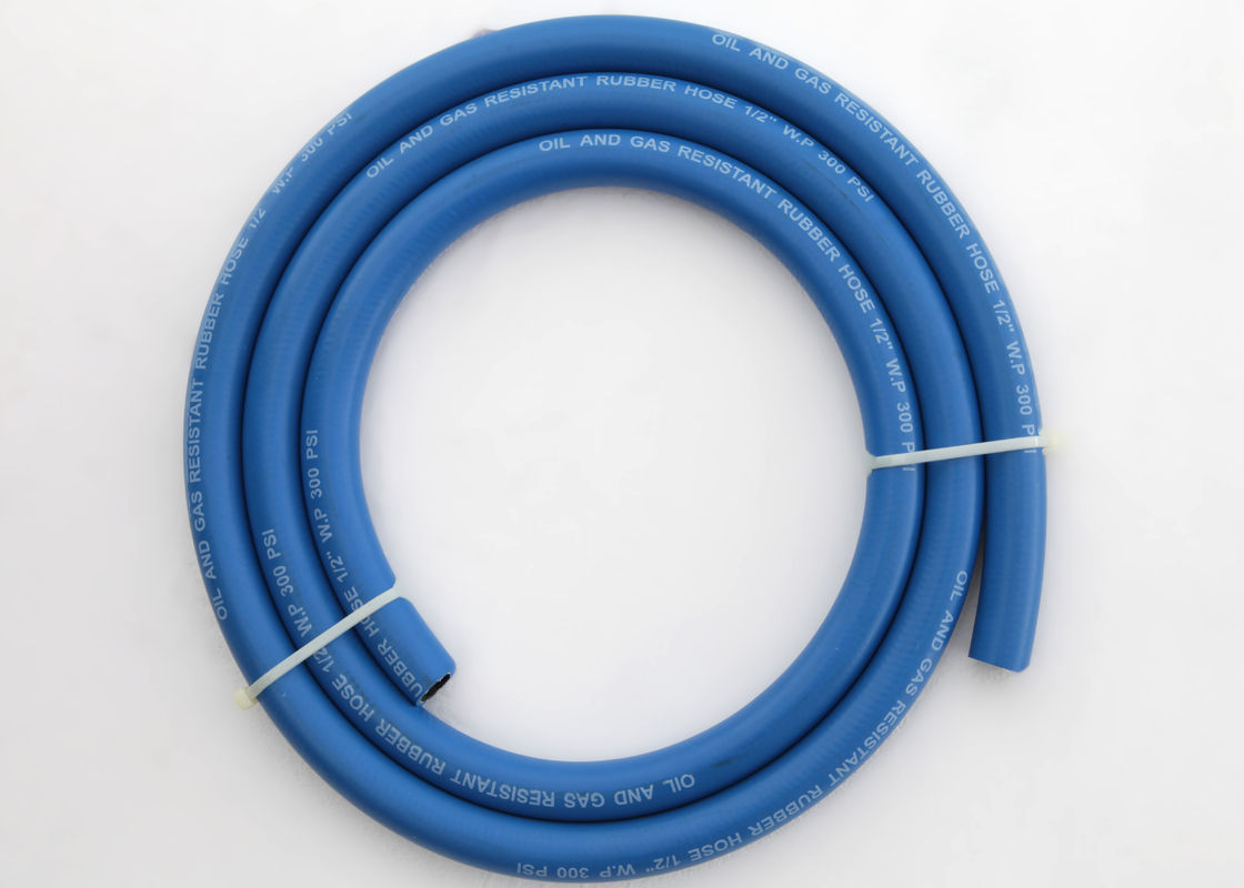 Black Smooth Type 5 / 16'' Fuel Hose 20 Bar For Gas Station 50M / 100M Length